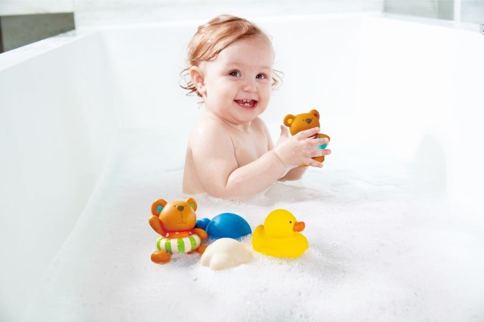 Hape Teddy and Friends Bath Squirts (8264115224802)