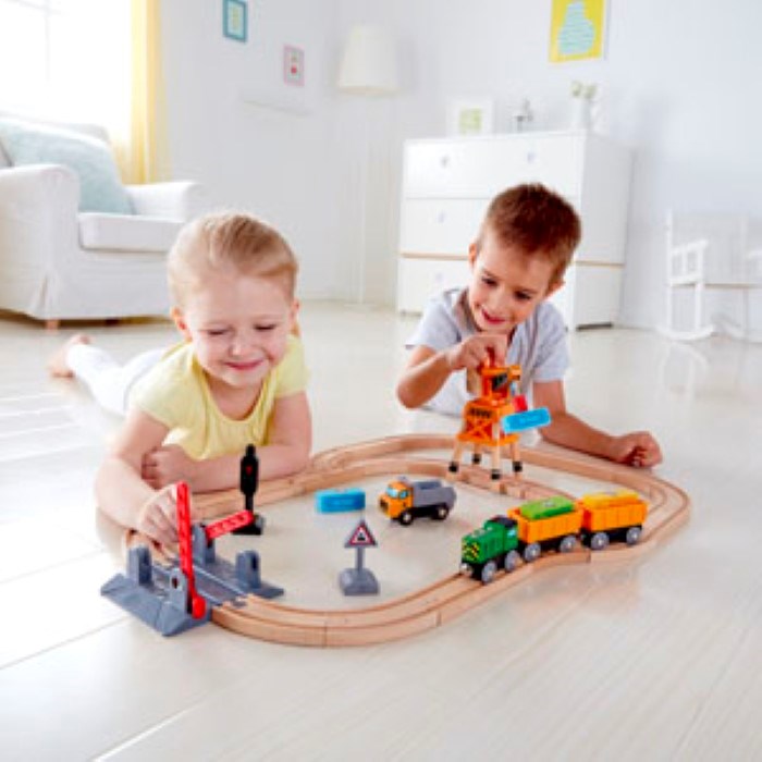 Hape Crossing & Crane Set (8264124530914)