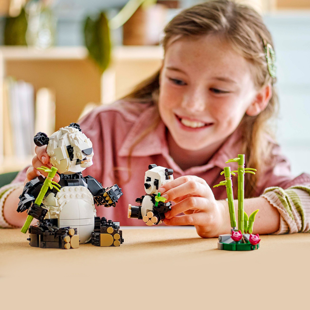 LEGO Creator Wild Animals: Panda Family 31165 (8776117879010)