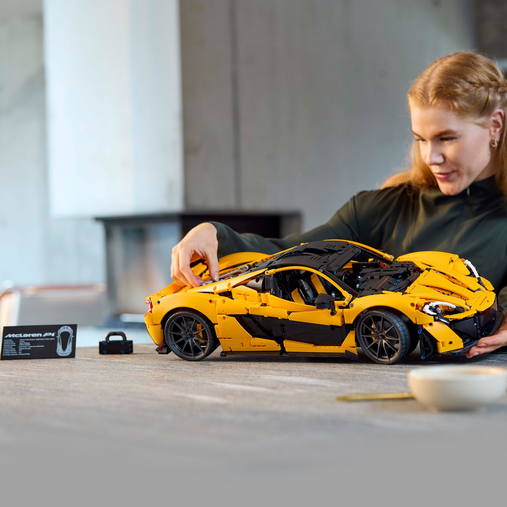 LEGO Technic McLaren P1 42172 (8696365842658)